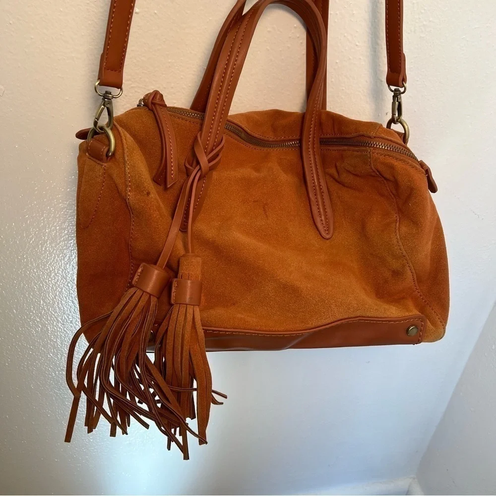Shiraleah Chicago Marlow Satchel Bag Vegan Suede Tan Rust Fringe Details Zip